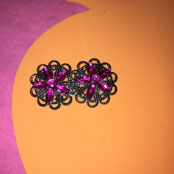 Black & pink earrings NWT - Picture 5 of 6